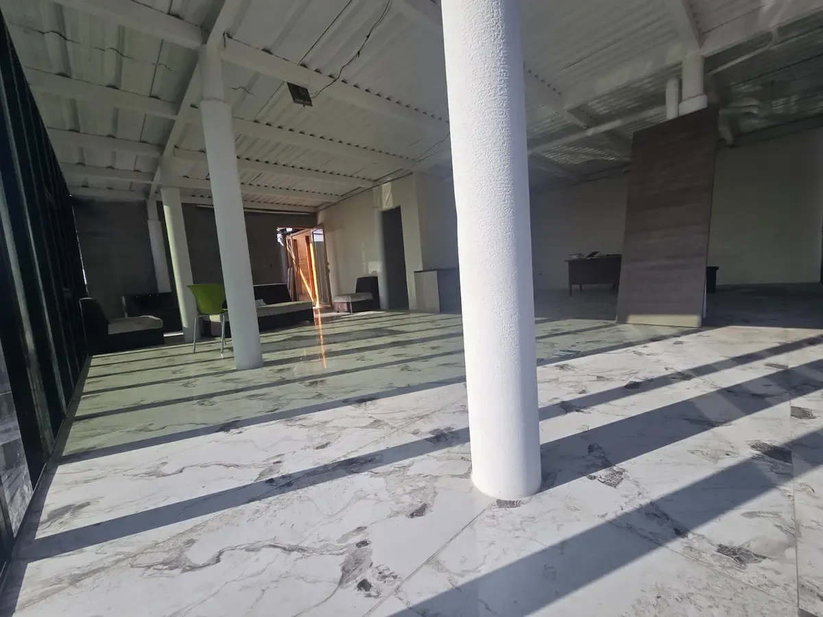 Ampliación y Remodelación – Oficinas Comerciales – imagen 4
